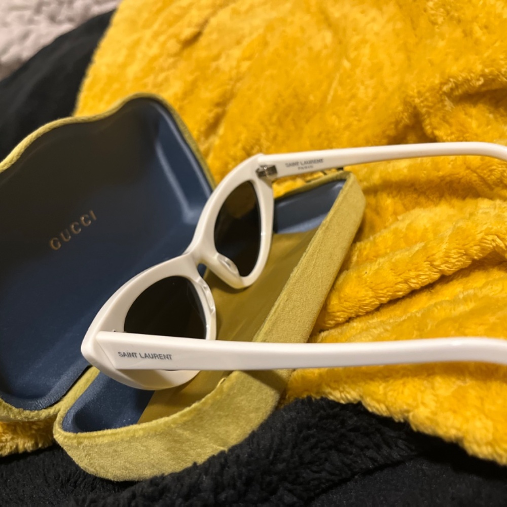 Saint Laurent white cat eye Sunglasses - Picture 3 of 6